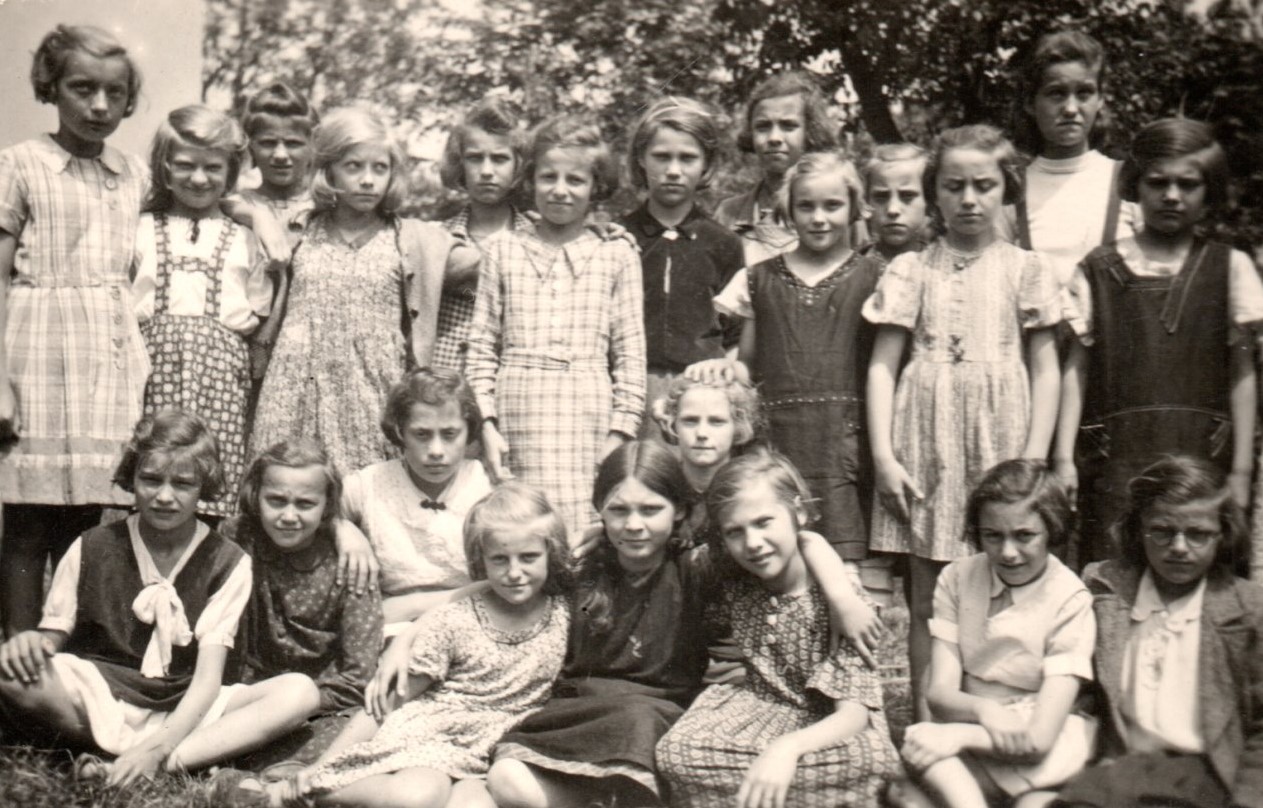 Červen 1940, 5. třída obecné školy