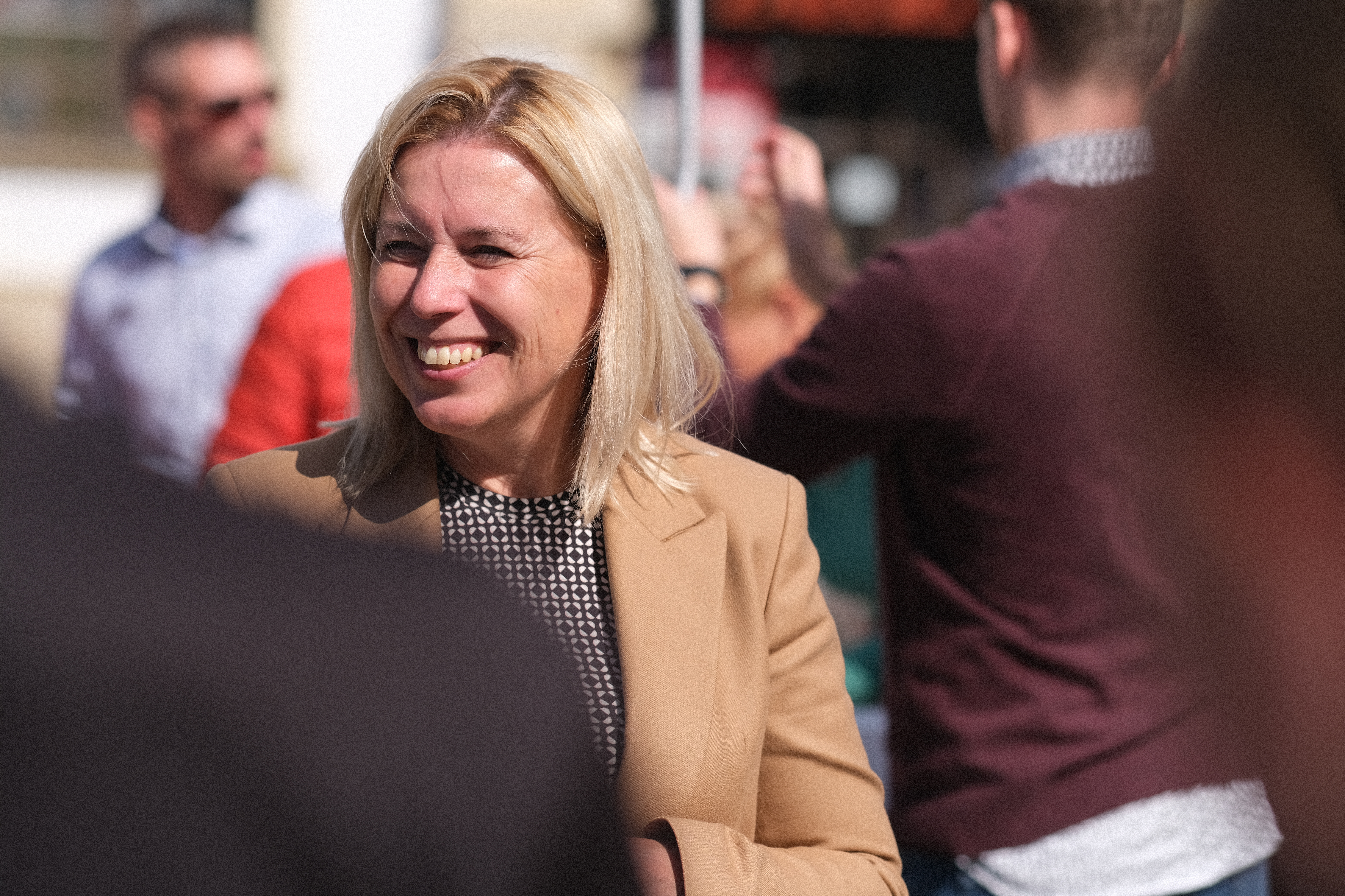 Prezidentská kandidátka Danuše Nerudová na předvolební kampani v Boskovicích